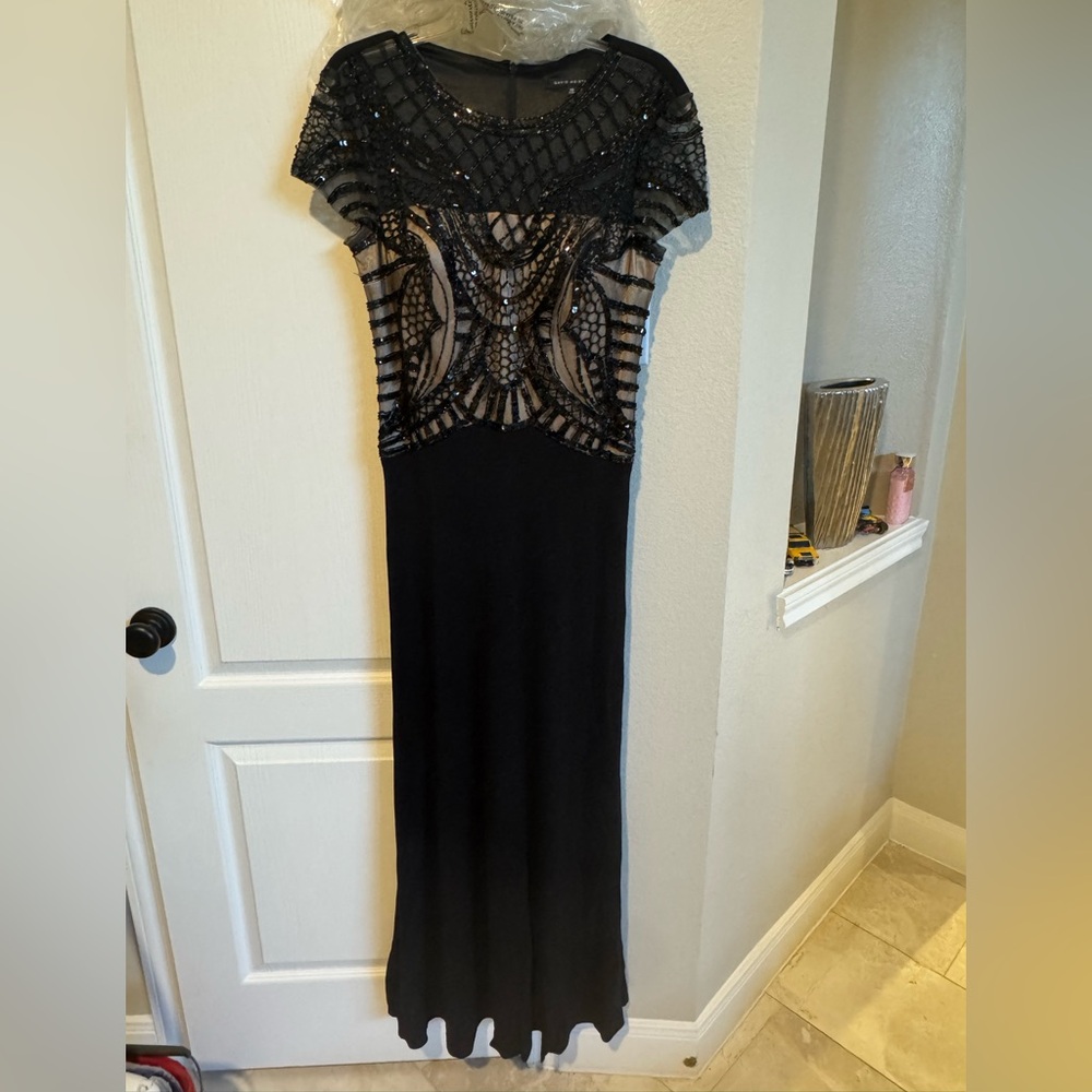 Elegant Black Evening Dress